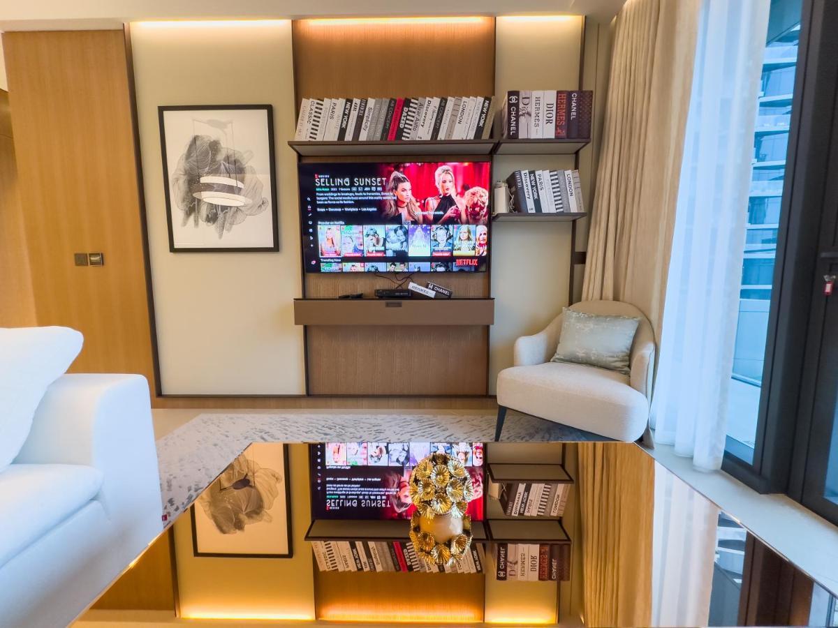 Apartment The Address Residences Opera , Full Burj Khalifa View , Luxurious 2br *